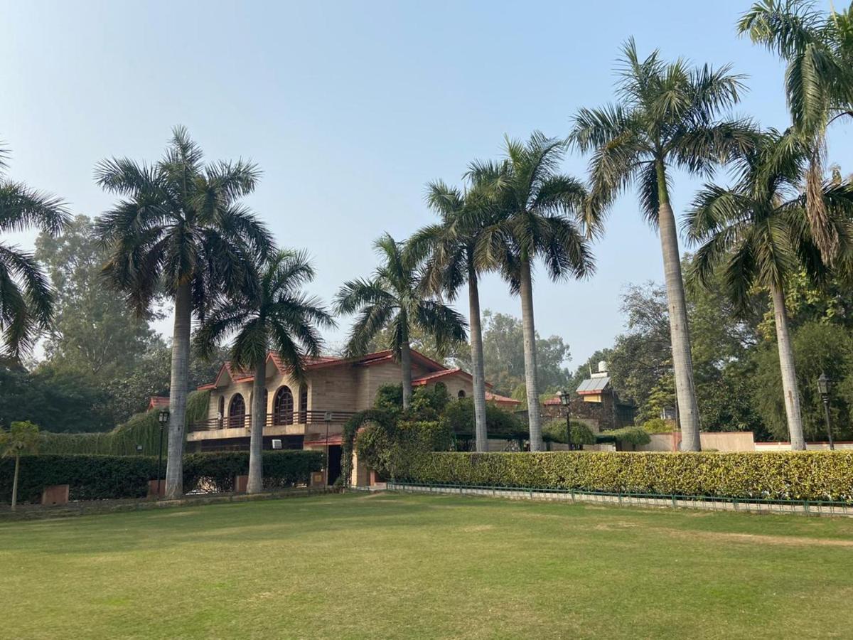 Ashok Country Resort Gurgaon Exterior foto